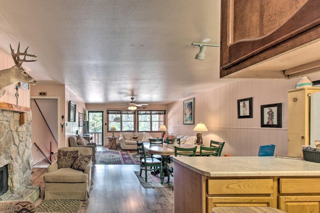 Red River Ski Condo On Main St - Mtn View! Exteriör bild
