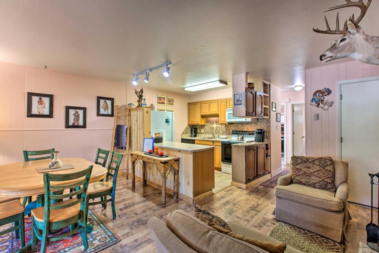 Red River Ski Condo On Main St - Mtn View! Exteriör bild